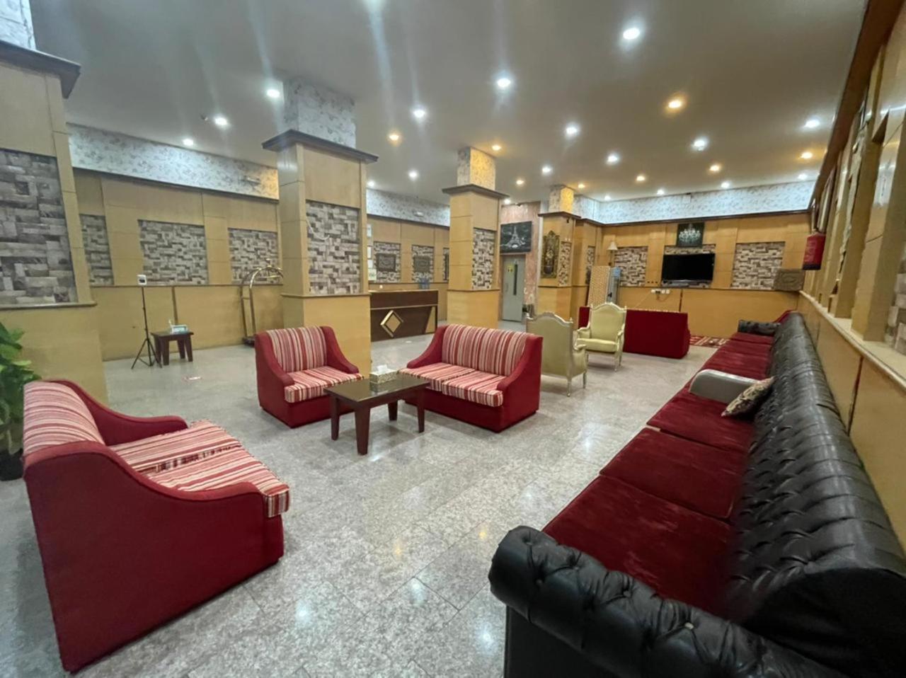 أمل السعادة للشقق المخدومة Apartment Ukaz